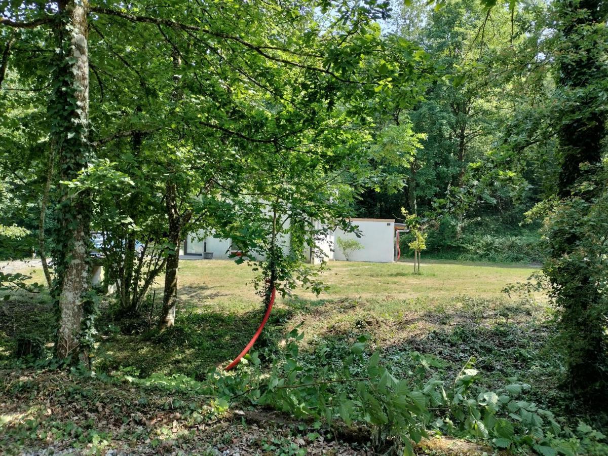 Deux Etangs Poissonneux Au Milieu Des Bois Avec Gite Moderne, La Halte Des Deux Lacs Rosée المظهر الخارجي الصورة